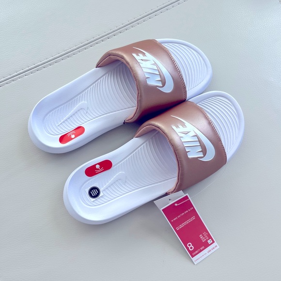 Nike Slides - Picture 1 of 6